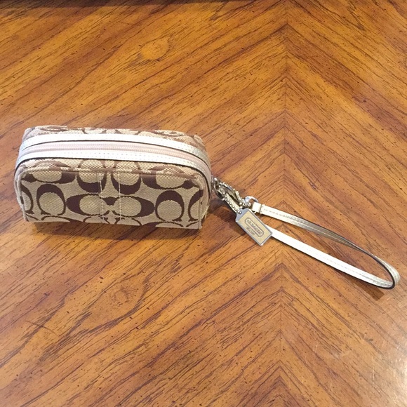Coach Handbags - Coach mini makeup bag